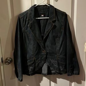Tailored Denim jacket, size medium, scroll embroidery medium wash